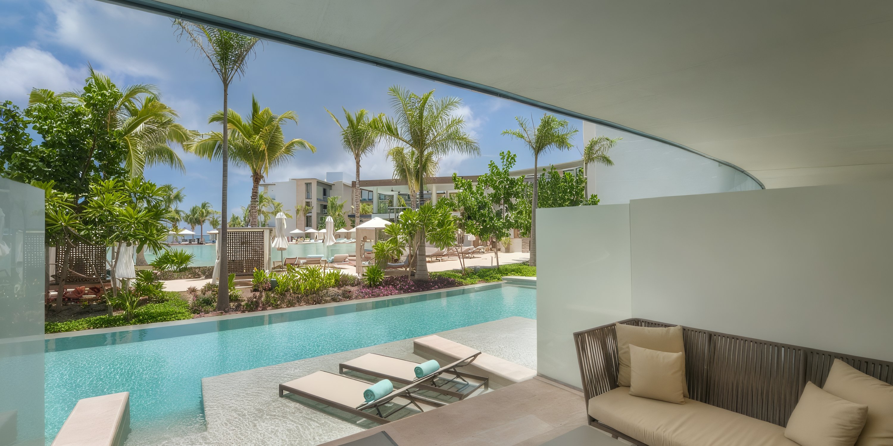 Haven Rm Swim Out Pool